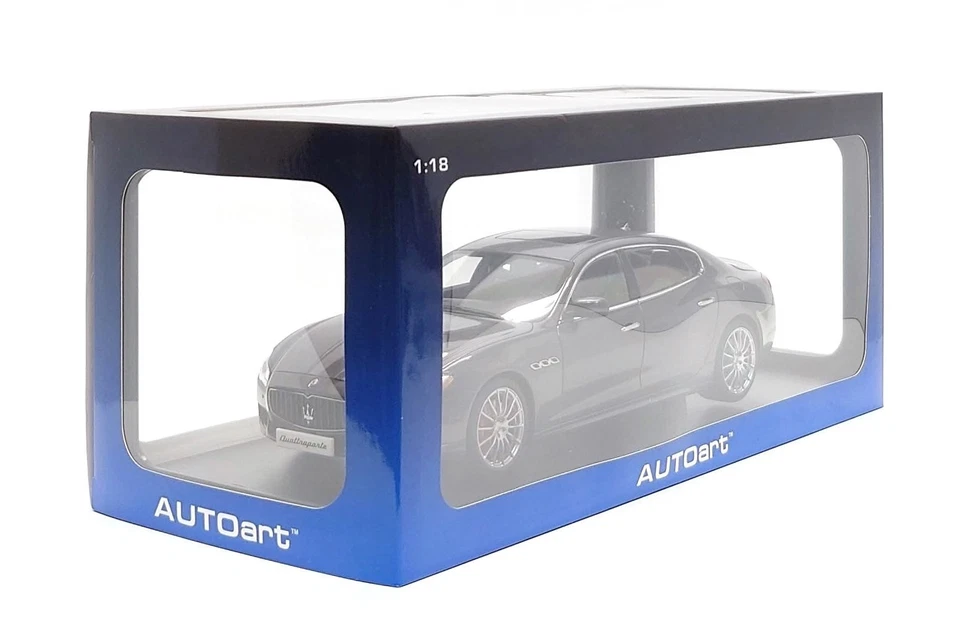 AUTOart 1:18 Maserati Quattroporte GTS in Grigio Maratea - Image 2 of 4
