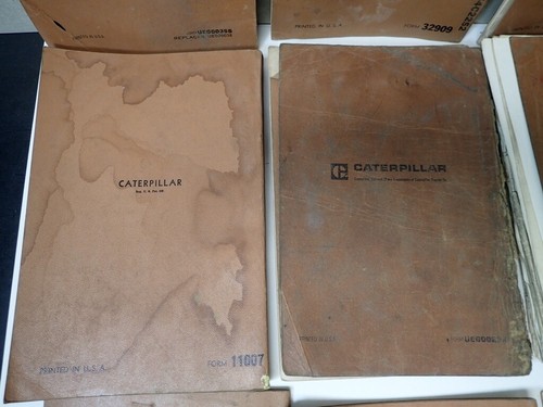 Lot of (14) Vintage Caterpillar Parts Books Manuals & Catalogs - Picture 19 of 23