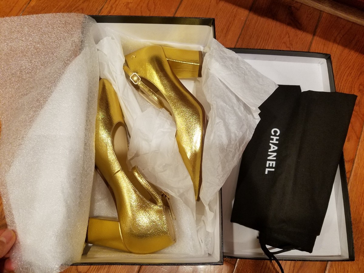【輝き放つ主役級シューズ♪】CHANEL メリージェーン ゴールド 16A $825 AUTH NIB Chanel Metallic Gold Mid Heel Mary Jane