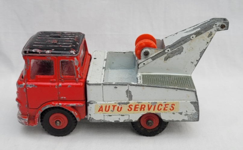 英DINKY　ヴィンテージミニカー FORD　TK　CRASH　TRUCK Dinky 434, Bedford TK Crash Truck - Free Price Guide & Review