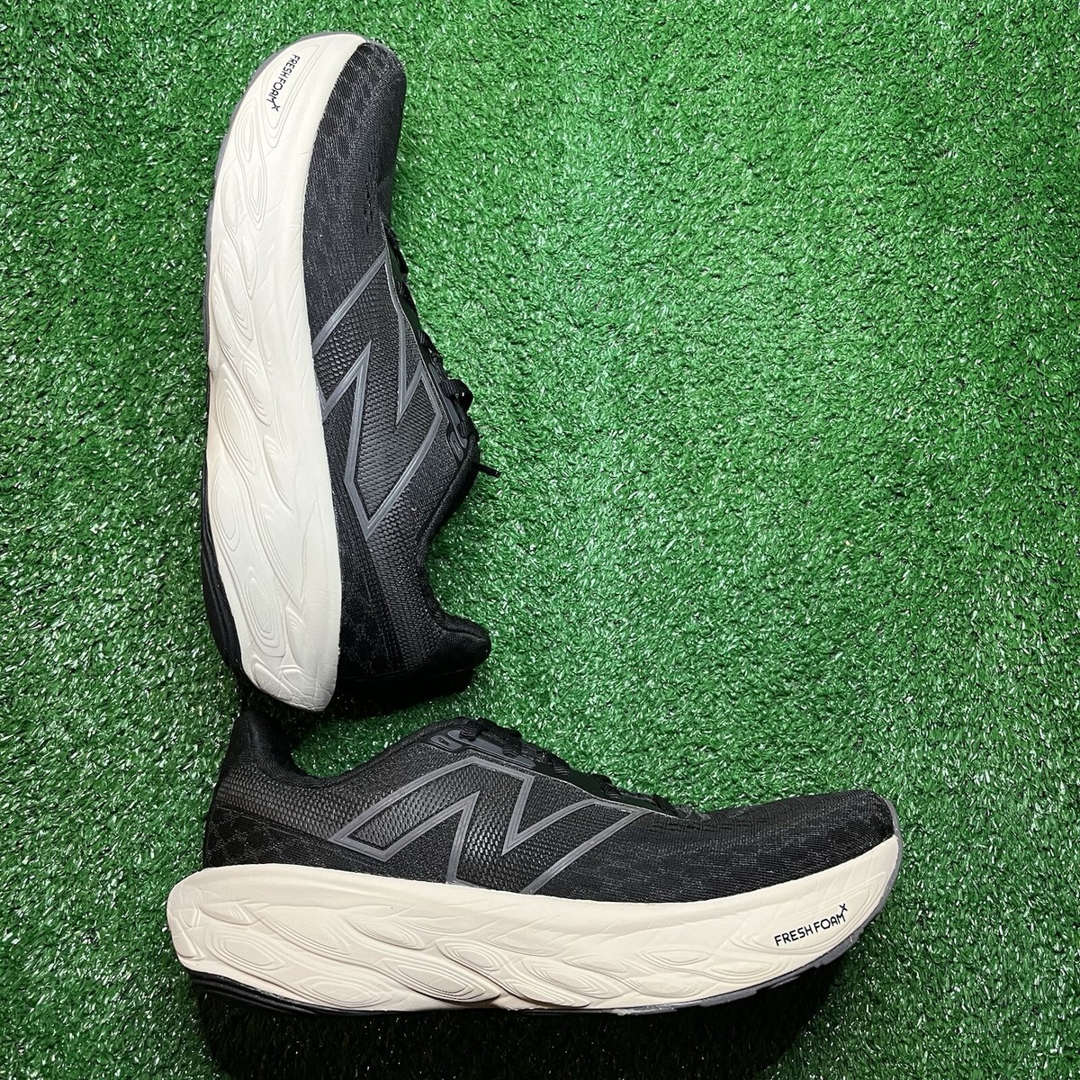 New Balance 1080 V14 Men's Size 8.5 2E Wide Black/phantom