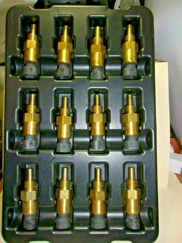 John Deere RE52722, Temperature Sensor, NEW - Picture 2 of 2