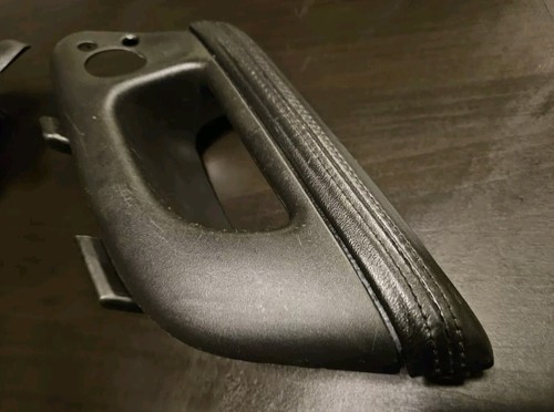 CORRADO 92-96 LATE LEATHER INTERIOR HANDLES 535867179 /80 SUIT RHD - Picture 2 of 7