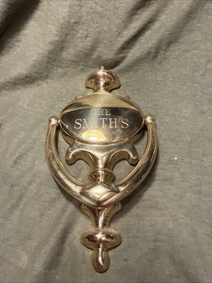 Vintage Brass - ''The Smith's'' - Last Name Door Knocker. Solid, Magnetic Back