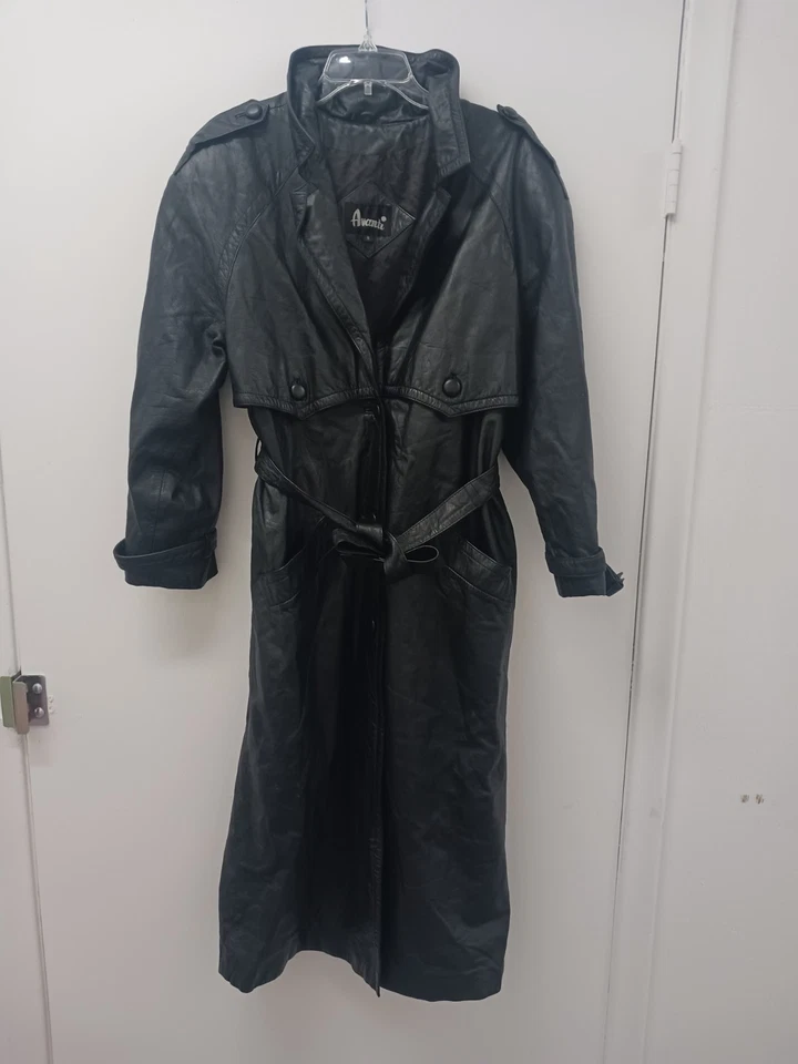 Ladies Trench Coat Size 8 Belated Genuine Leatherc By Avanti - Image 3 of 4