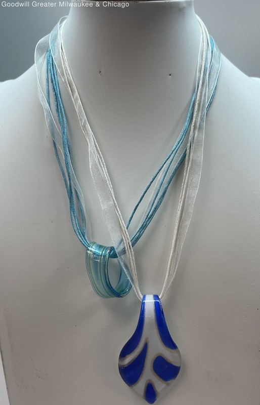 Artisan Blue, White & Green Glass Pendant Necklaces 24.7g
