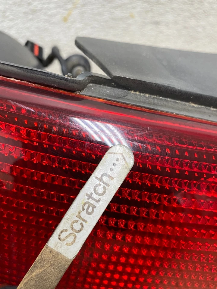 1996-2000 Chrysler Sebring Convertible Left Driver Lh Side Tail Light Q8799 DG - Image 4 of 4