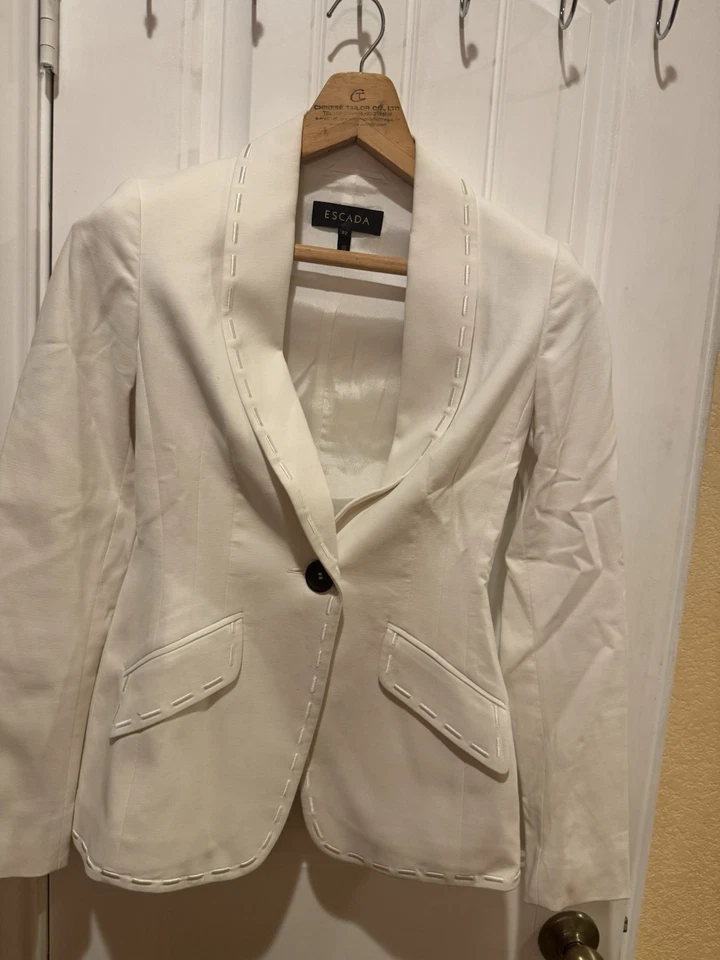 Blazer blanco para mujer Escada, talla 32 EE. UU.? Foto 2 de 4