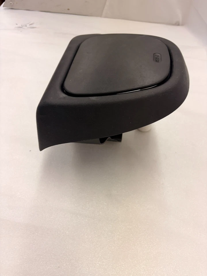 Harley-Davidson 14-2023 Touring RIGHT, RH Lower Fairing Glove Box Compartment 48 - Image 4 of 4