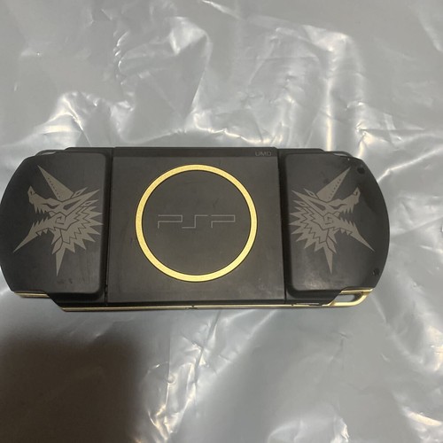 PSP-3000 Monster Hunter 3° cacciatore portatile modello limitato - Foto 4 di 4