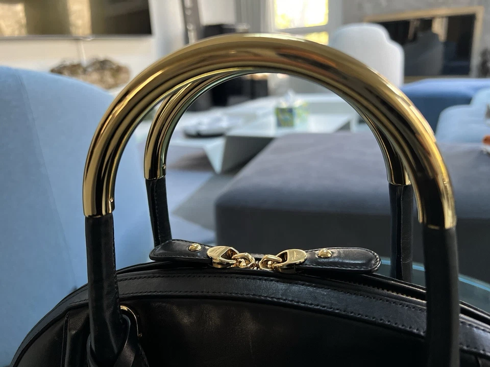 Auténtico Salvatore Ferragamo Fiamma mango de metal cuero negro dorado Foto 4 de 4