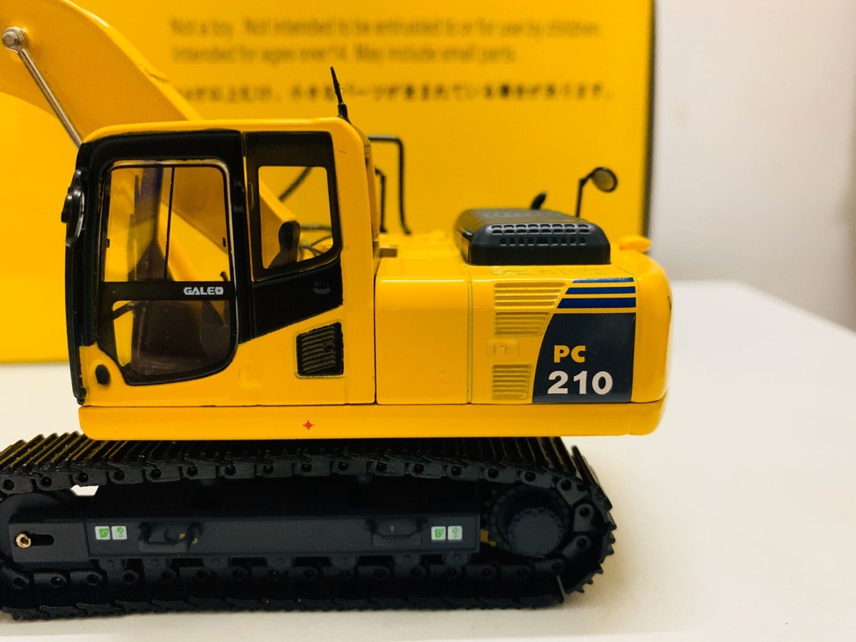 Komatsu PC210 Excavator Metal Tracks 1/50 Scale DieCast