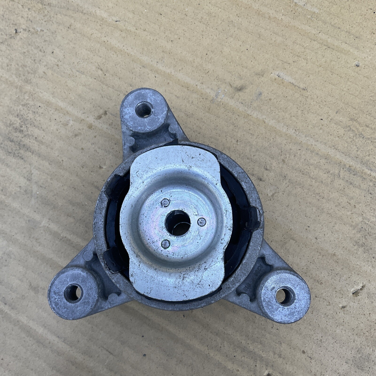 Maserati Quattroporte 2014-2017 Transmission mount P/N 06700036310
