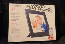 Aluratek 9 " Digital Photo Frame (New In Box)