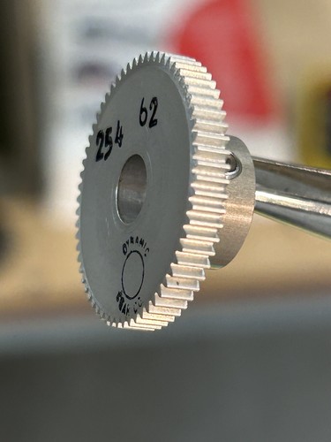 1 INGRANAGGIO DINAMICO ALLUMINIO 64 PASSO 62 DENTI FORO 1/4” FACCIA 1/8” 20° P.A. - Foto 9 di 20