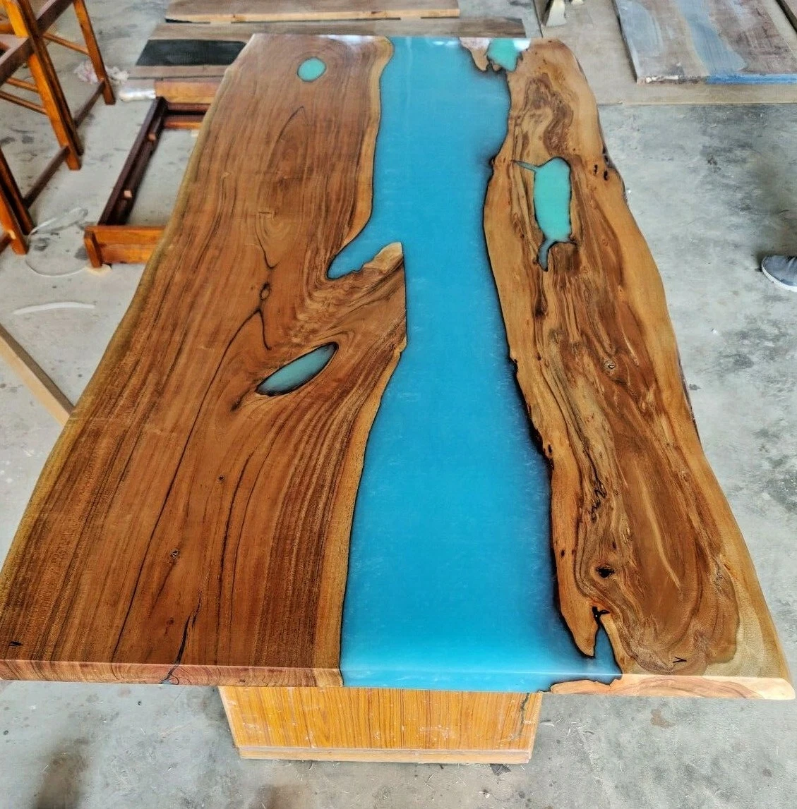 Live edge table 2024 with blue epoxy