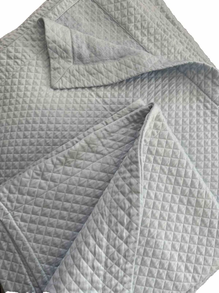 Sferra queen/full aqua Bari diamond coverlette and shams. Excellent condition. - Image 3 of 4