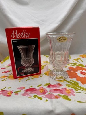 Medley No. 7650 Lead Crystal Vase European Collection Yugoslavia Pedestal + Box