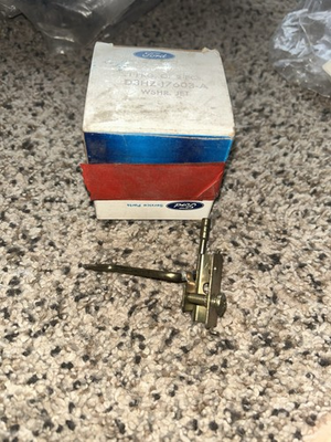 #ad Genuine Ford Washer Jet D3HZ 17603 A D3hz17603a $25.00