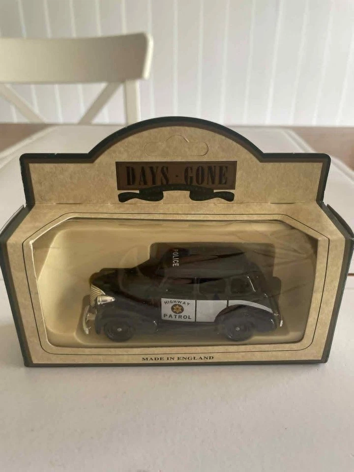 Chevrolet Police Car Ledo Days Gone Made in Eng 1939 Nº 48006 viene en caja como nueva Foto 4 de 4