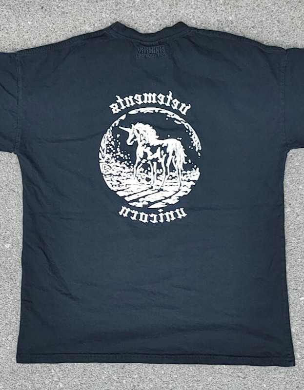 【関税込み】VETEMENTS パープル Flying Unicorn Tシャツ VETEMENTS Purple Flying Unicorn T-Shirt | REVERSIBLE