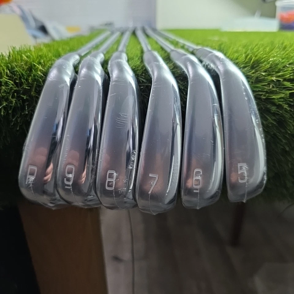 Mizuno JPX 923 Hot Metal Iron Set 5-PW Dynamic Gold 115 Stiff *BRAND NEW* - Image 4 of 4