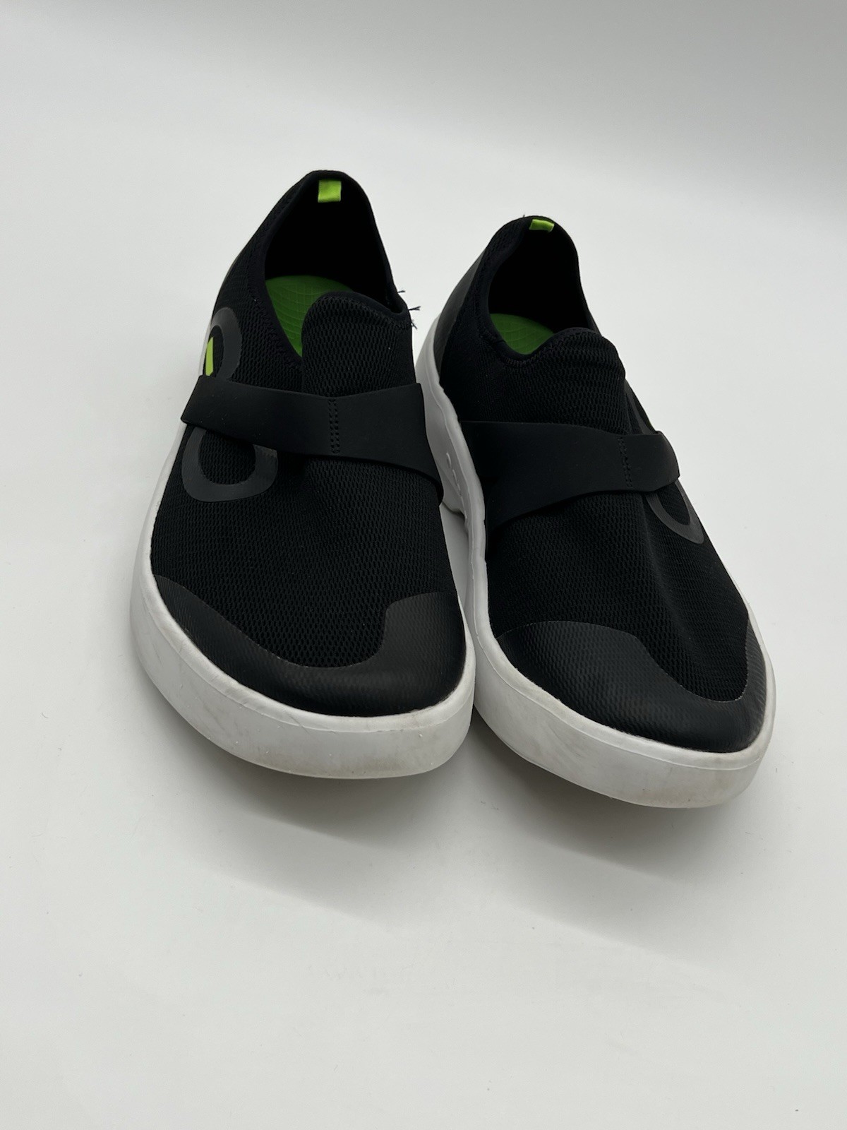 OOfos OOMG EEZEE Mens Size 14 Black Low Athletic Recovery Sneakers Comfort