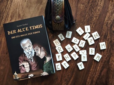 Runenset  Knochenflüsterer    Rinderknochen mit Lederbeutel & Runenbuch