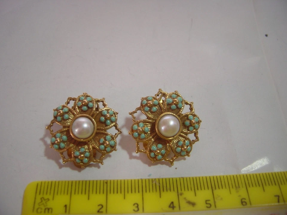 DE COLECCIÓN-RARO-MMA Museo Metropolitano Chapado en Oro PERLA Y ESMALTE CLIP EN PENDIENTES Foto 4 de 4
