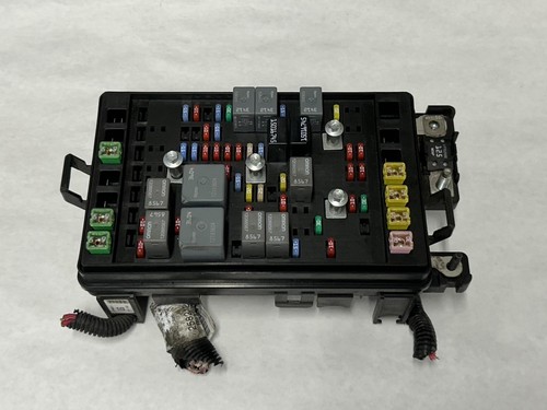 2007 Isuzu Ascender 4.2L Engine Fuse Box Relay Junction Module Unit OEM - Picture 7 of 8