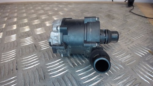 Zusatzkühlmittelpumpe Wasserpumpe 8637952 BMW 520i Touring Aut. G30/G31/F9 2020-