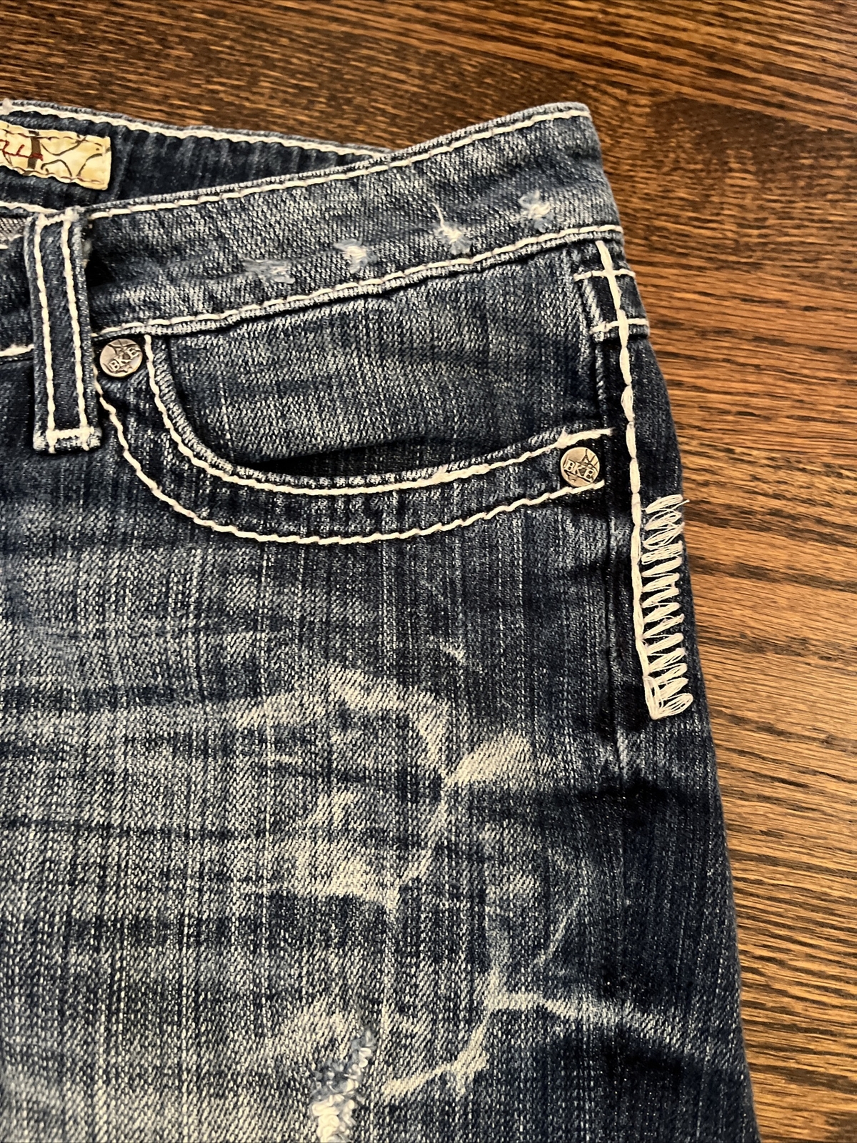 BKE Buckle Stella Blue Jean Shorts Size 26 Ripped, Distressed - View 5