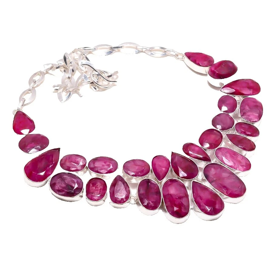 Familia y amigos Ruby Moda Collares y Colgantes