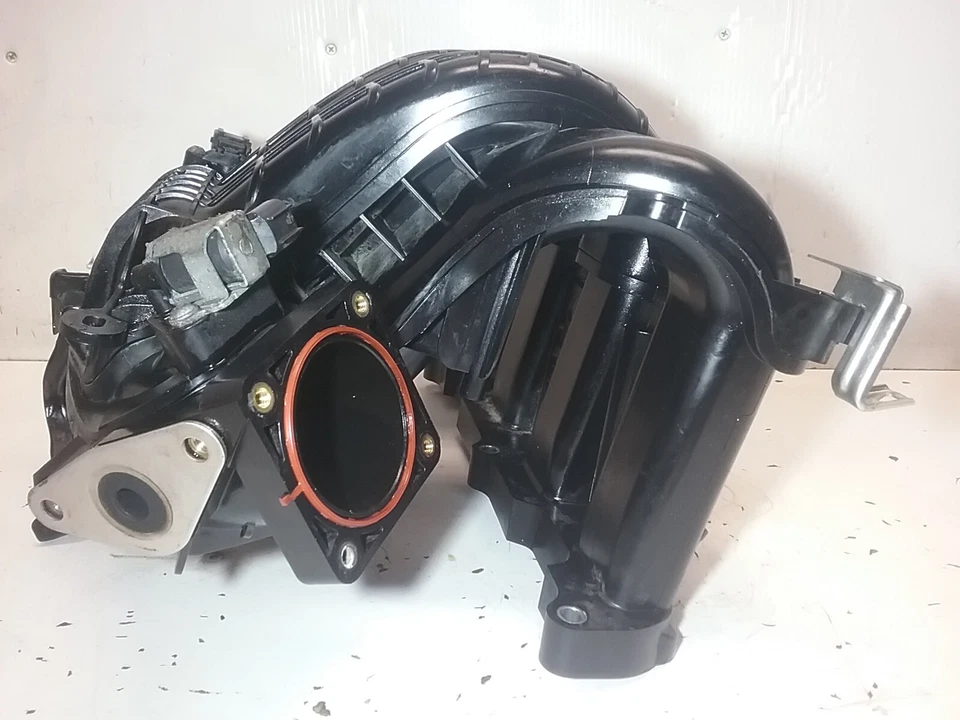 2013-2016 Mitsubishi Outlander 2,0 л 4 цилиндра посмотрите на все фотографии, пожалуйста - Изображение 3 из 4