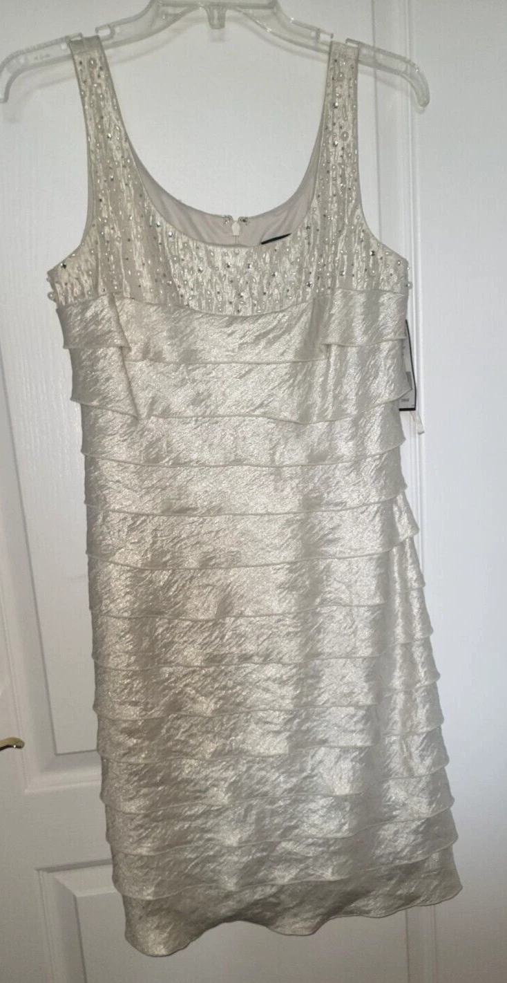 Abito Jessica Howard Runway Small Celine nuovo con etichette avorio conchiglia perle finte taglia small