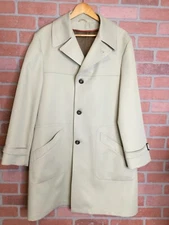 Vintage 1970s Richman Brothers Mens Overcoat Beige 42R Polyester & Rayon