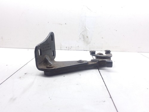 VW CADDY III Rollenführung Türführung Schiebetür Seitentür unten 2K0843397A