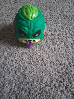 Swamp monster water toy