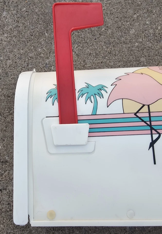 Bacova Accentbox Rural Mailbox hand-laminated fiberglass Plastic Pink Flamingo - Image 3 of 4