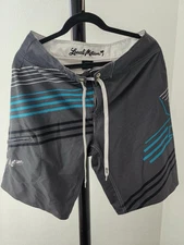 Local Motion Surf Hawaii Men's Board Shorts Size 32 Beach Surf Swim