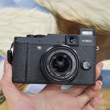 Fujifilm Fuji X Series X20 12.0MP 4x Optical Zoom Digital Camera Black - 90 NEW