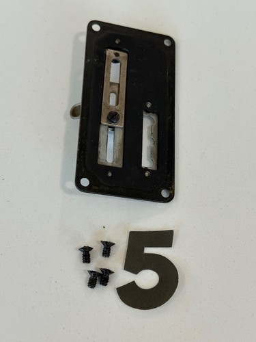 VINTAGE NECCHI BU SEWING MACHINE PARTS (BLACK) - Picture 9 of 40