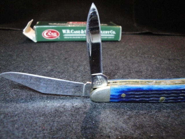Faca de bolso CASE XX 6220 SS. Cabo ósseo azul irregular, 2 X's, sem pontos-M - Imagem 3 de 4