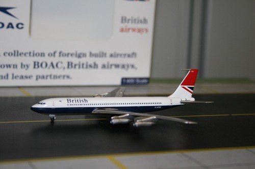 Aeroclassics 1:400 British Airways Boeing 707-300 G-ATZD Die-Cast Model Plane - Picture 6 of 7