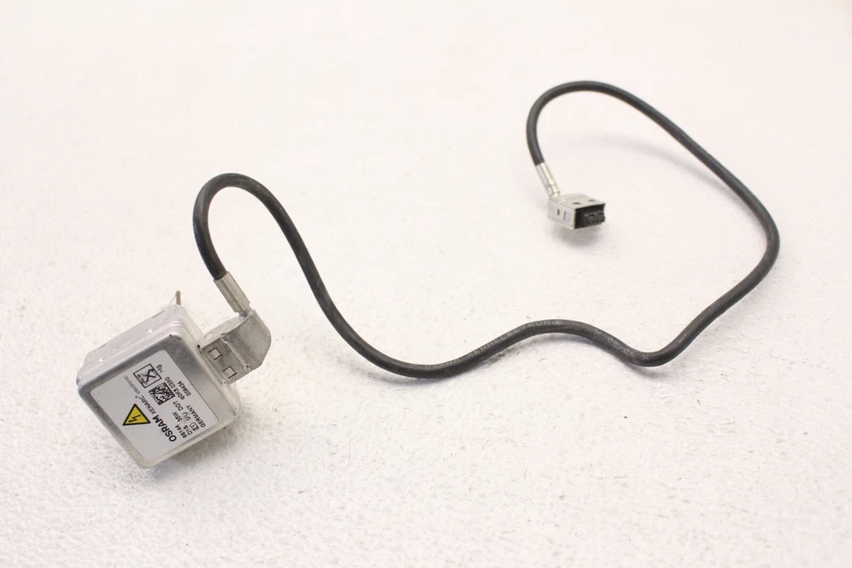 OSRAM XENARC XENON HID HEADLIGHT LIGHT BULB 4300K 66144 D1S 35W GERMANY OEM - Image 4 of 4