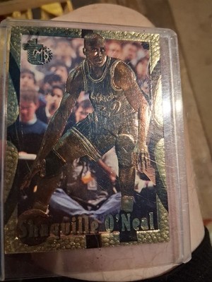 1994-95 Topps Embossed - Shaquille O'Neal #69 Golden Idol