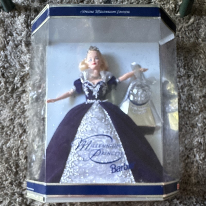 Mattel Millennium Princess Barbie Doll Blonde Blue Eyes 12" 26176