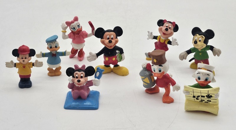 Vintage Disney PVC Mickey Mouse & Friends Minnie Donald Duck ~ Assorted Set Of 9