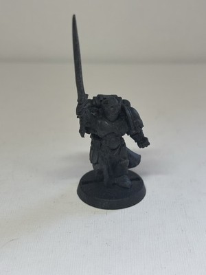 Warhammer 40 000 Black Templars: Emperors Champion Resin OOP Games Workshop