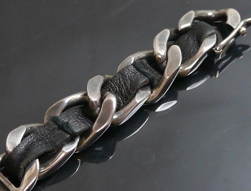 Authentic CHANEL bracelet plate logo chain Leather #2243 - Picture 10 of 13